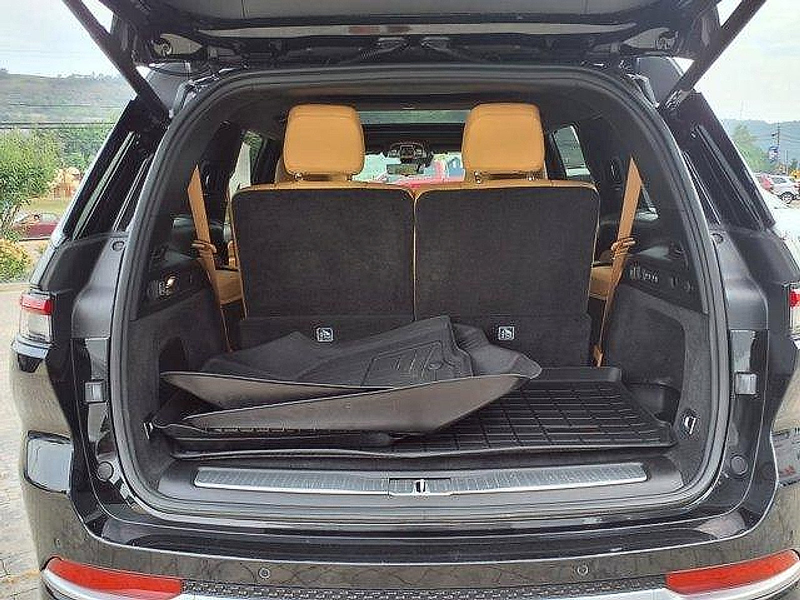 Used 2021 Jeep Grand Cherokee L Summit image 7