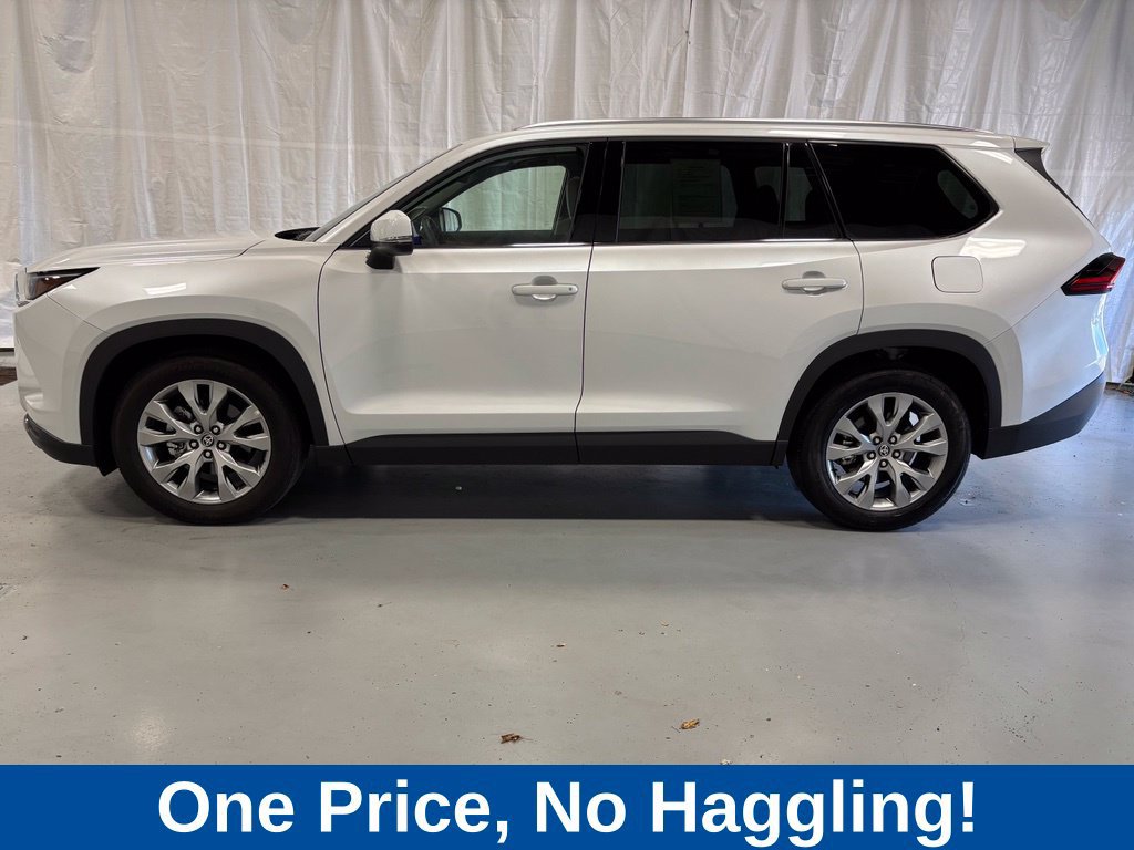 Used 2026 Toyota Grand Highlander AWD image 4