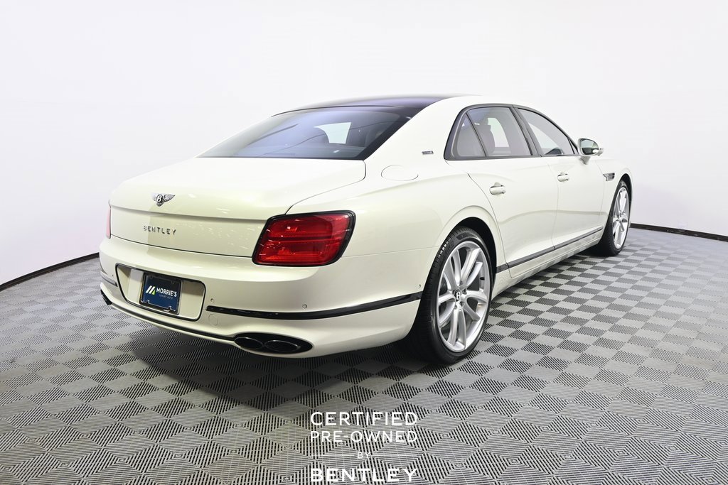 Used 2024 Bentley Flying Spur V8 image 7