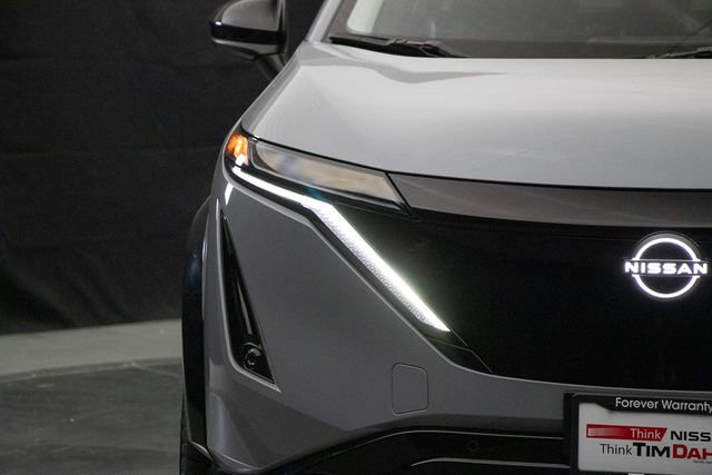 Used 2024 Nissan Ariya AWD image 5