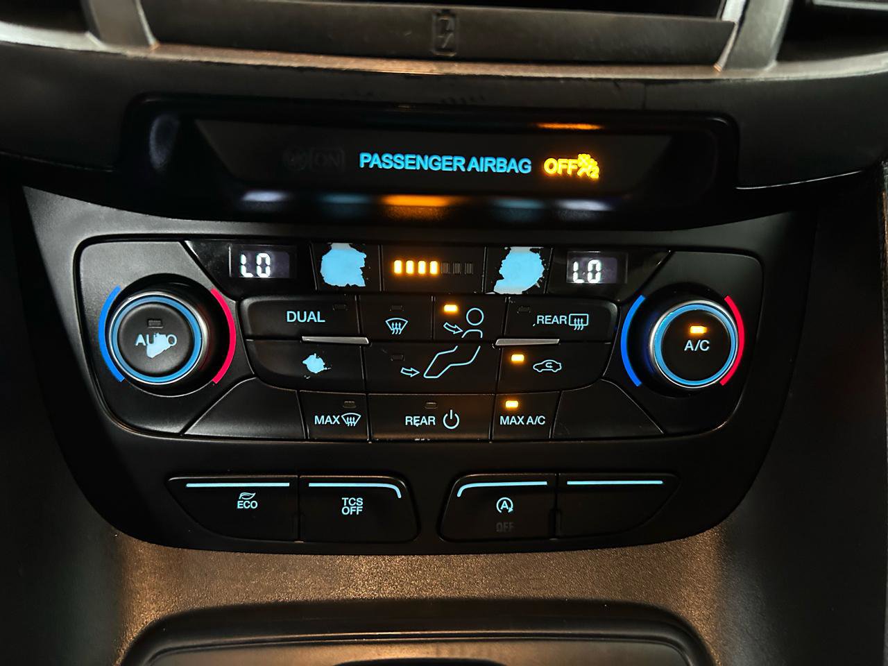 Used 2019 Ford Transit Connect XLT image 26
