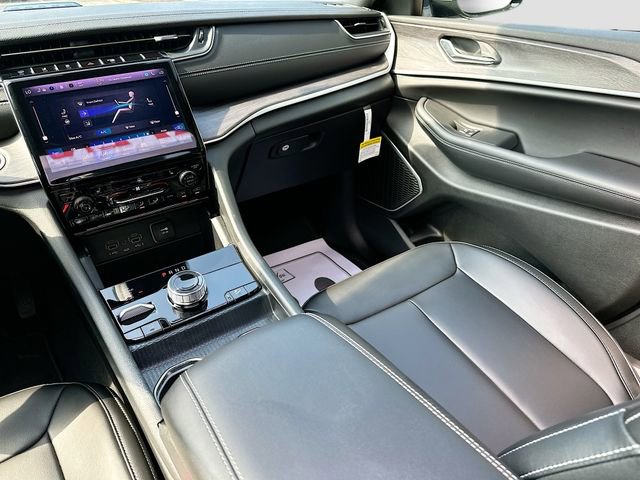 New 2025 Jeep Grand Cherokee Limited 4xe AWD/4WD image 25