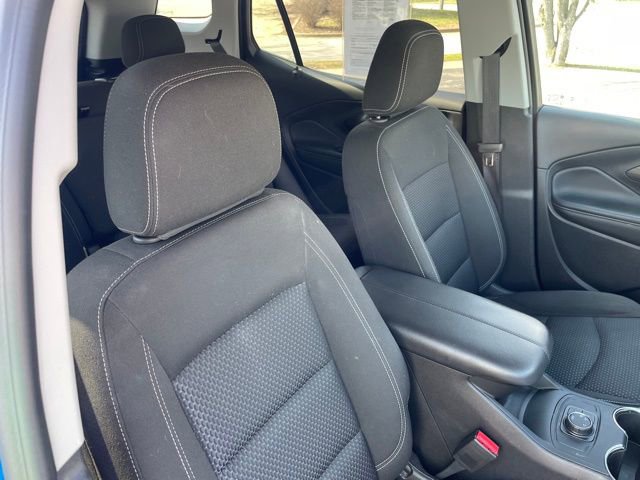 Used 2024 GMC Terrain SLE image 31