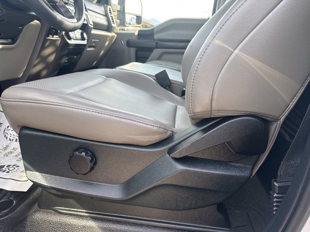 Used 2021 Ford F550 2WD Regular Cab Super Duty image 11