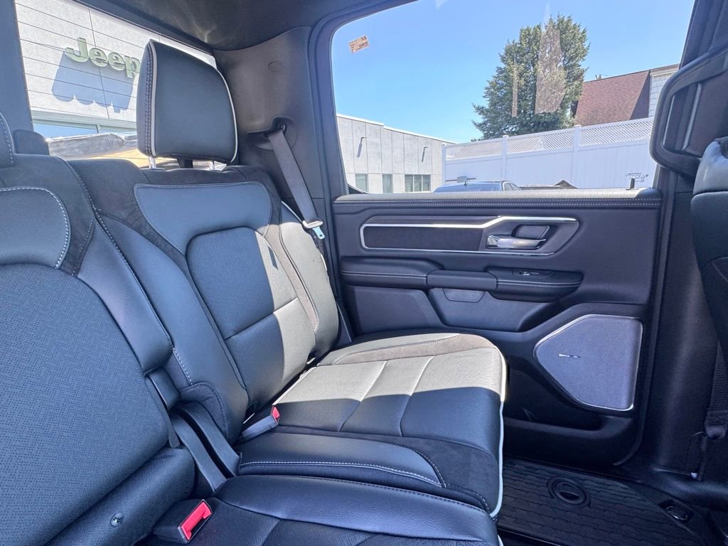 New 2026 RAM 1500 Laramie AWD/4WD image 22