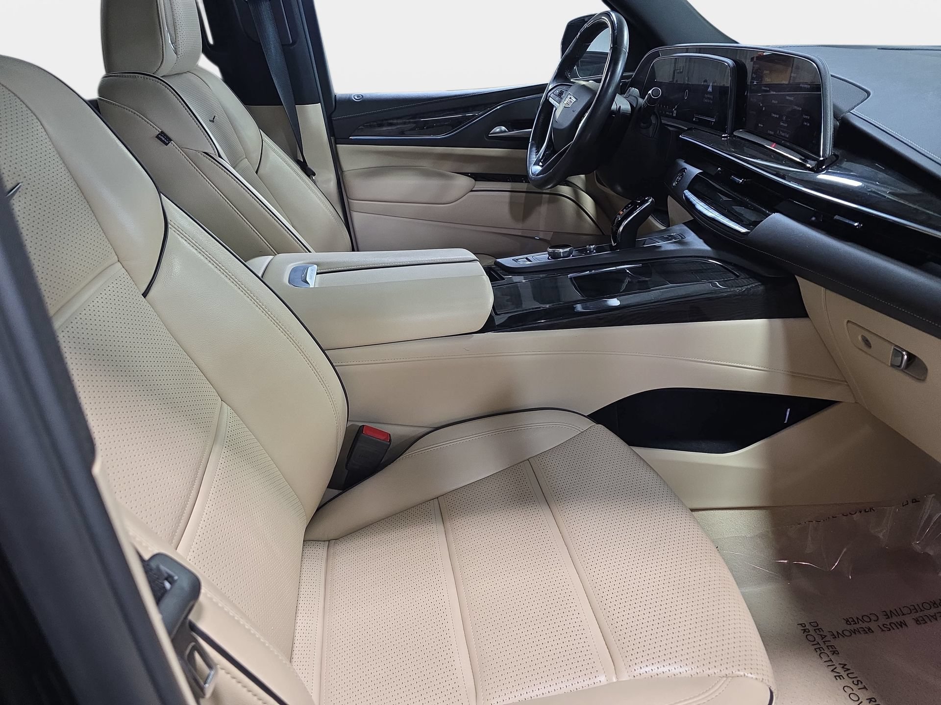 Used 2024 Cadillac Escalade Premium Luxury RWD image 10