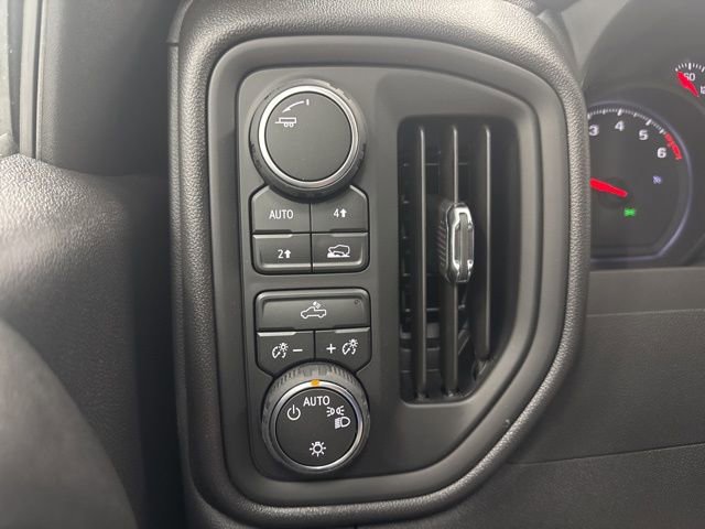 New 2026 Chevrolet Silverado 1500 Custom AWD/4WD image 11