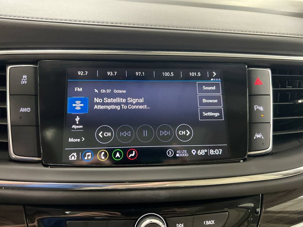 Used 2020 Buick Enclave Premium w/ Sun and Sites Package AWD/4WD image 14