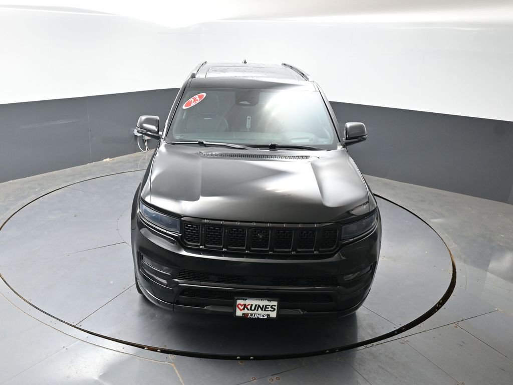 Used 2023 Jeep Grand Wagoneer Series II AWD/4WD image 45