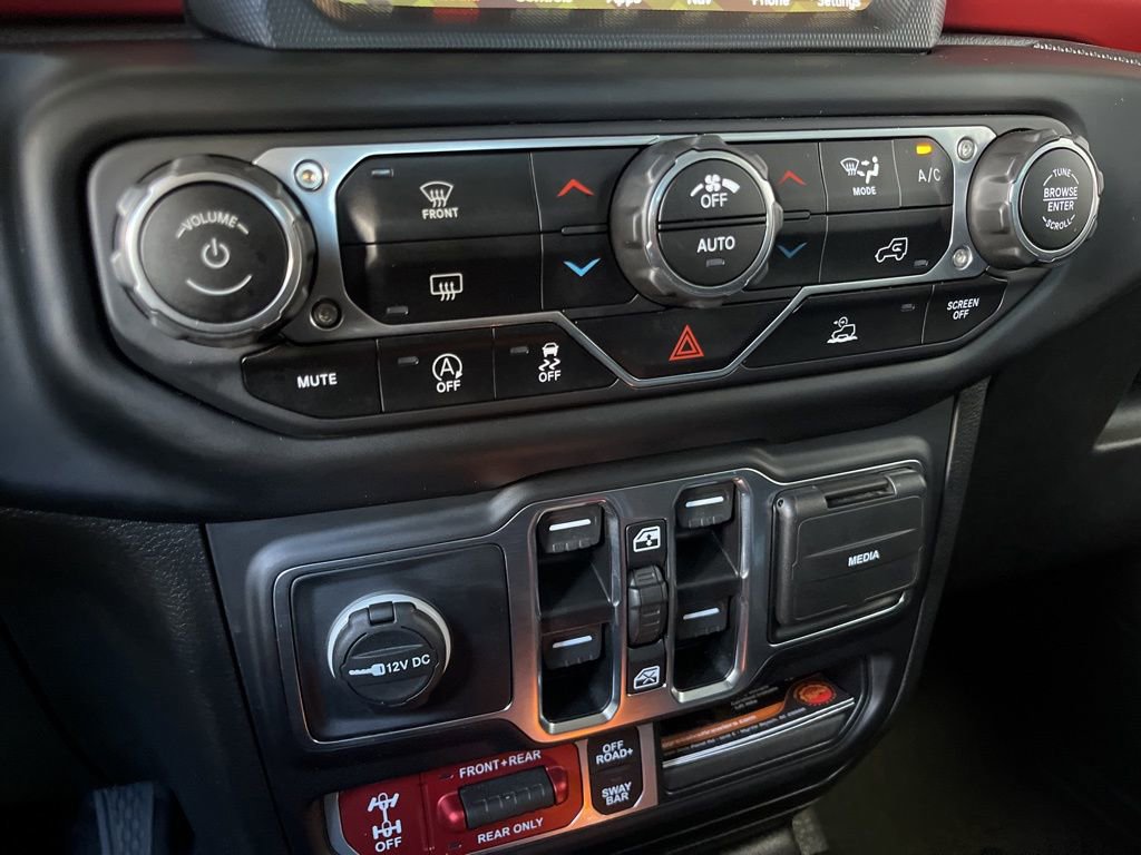 Used 2022 Jeep Gladiator Rubicon w/ LED Lighting Group AWD/4WD image 50