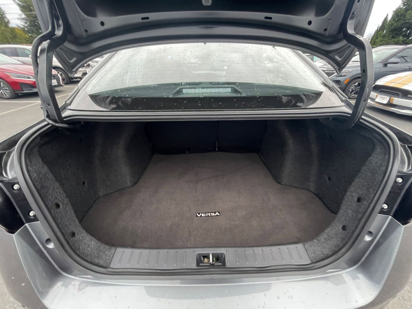 Used 2025 Nissan Versa SV image 25