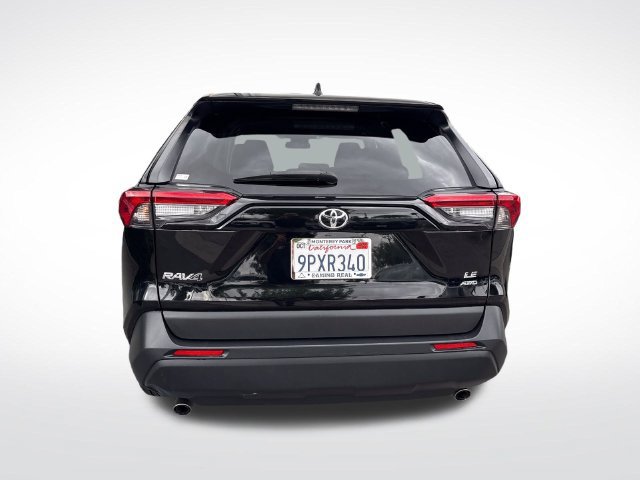 Used 2023 Toyota RAV4 LE AWD/4WD image 5