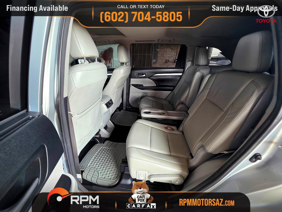 Used 2018 Toyota Highlander XLE AWD/4WD image 10
