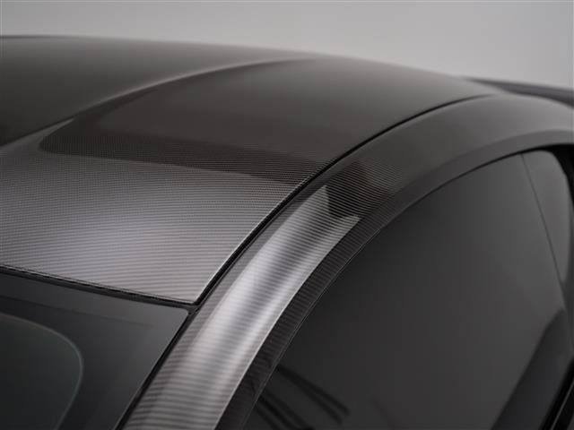 Used 2023 Aston Martin DBS Coupe image 24