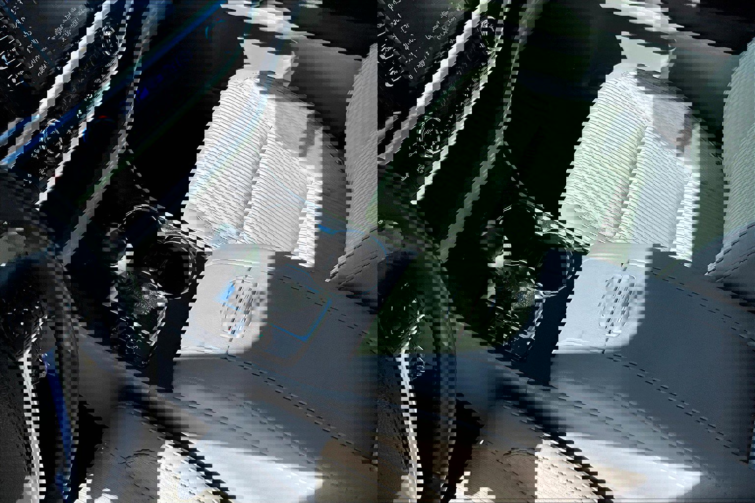 Used 2018 Toyota Highlander LE image 13