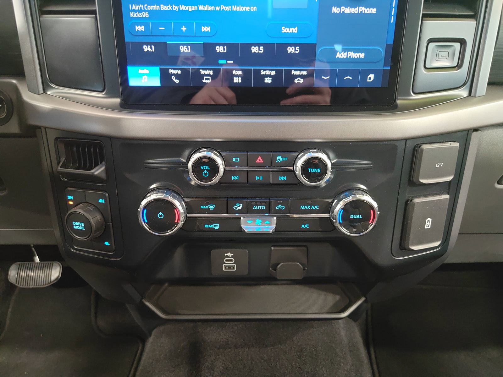 Used 2025 Ford F150 XLT w/ Equipment Group 301A Standard image 24