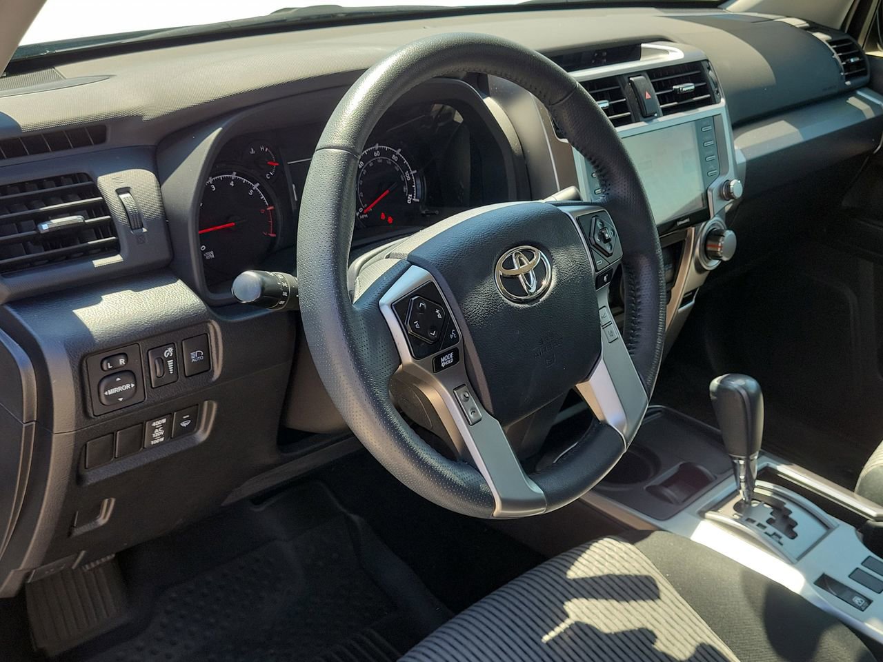 Used 2024 Toyota 4Runner SR5 RWD image 21