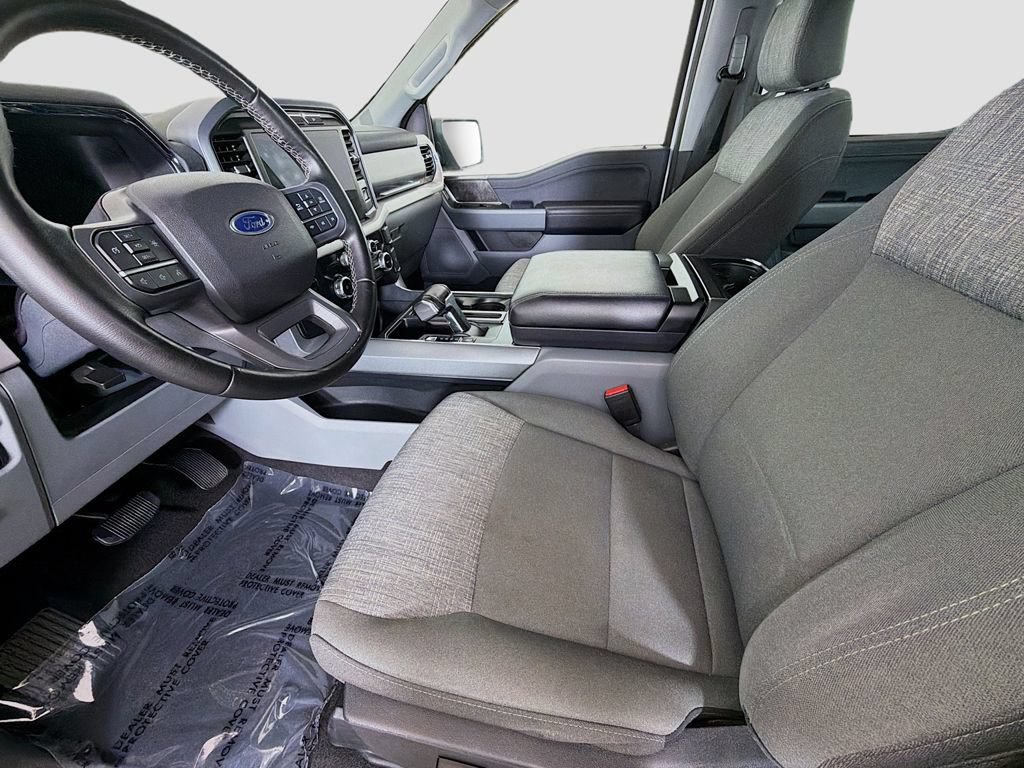 Used 2023 Ford F150 Lightning XLT AWD/4WD image 21