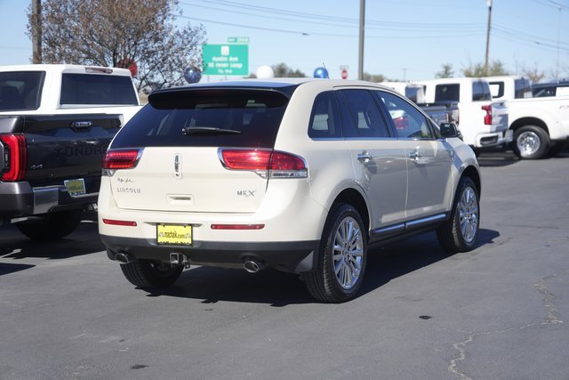 Used 2015 Lincoln MKX FWD w/ Equipment Group 101A image 6