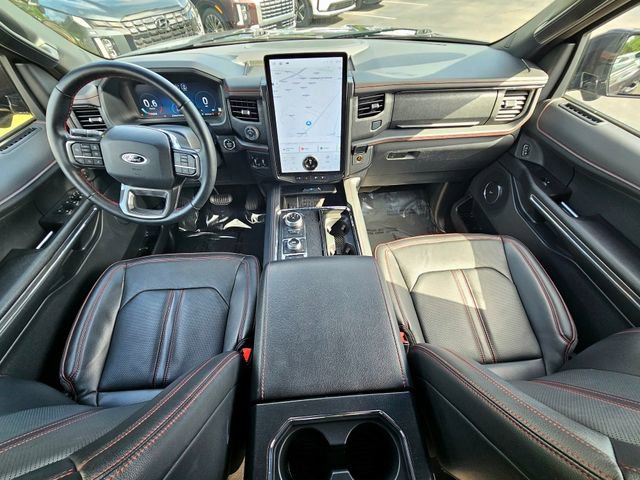 Used 2024 Ford Expedition Limited AWD/4WD image 32
