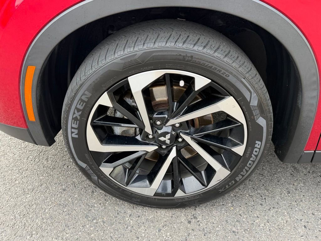 Used 2022 Mitsubishi Outlander ES image 12