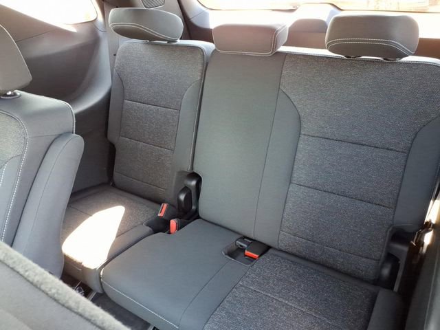 New 2026 Chevrolet Traverse LT w/ Sun and Wheel Package FWD image 11