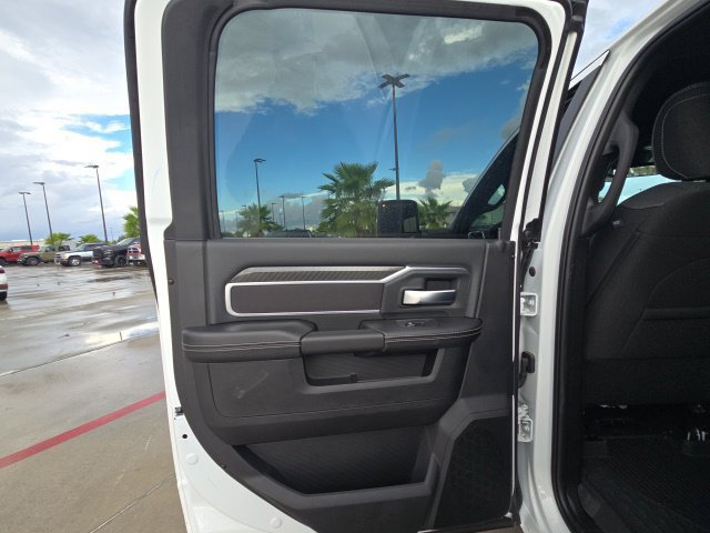 New 2027 RAM 3500 Big Horn AWD/4WD image 18