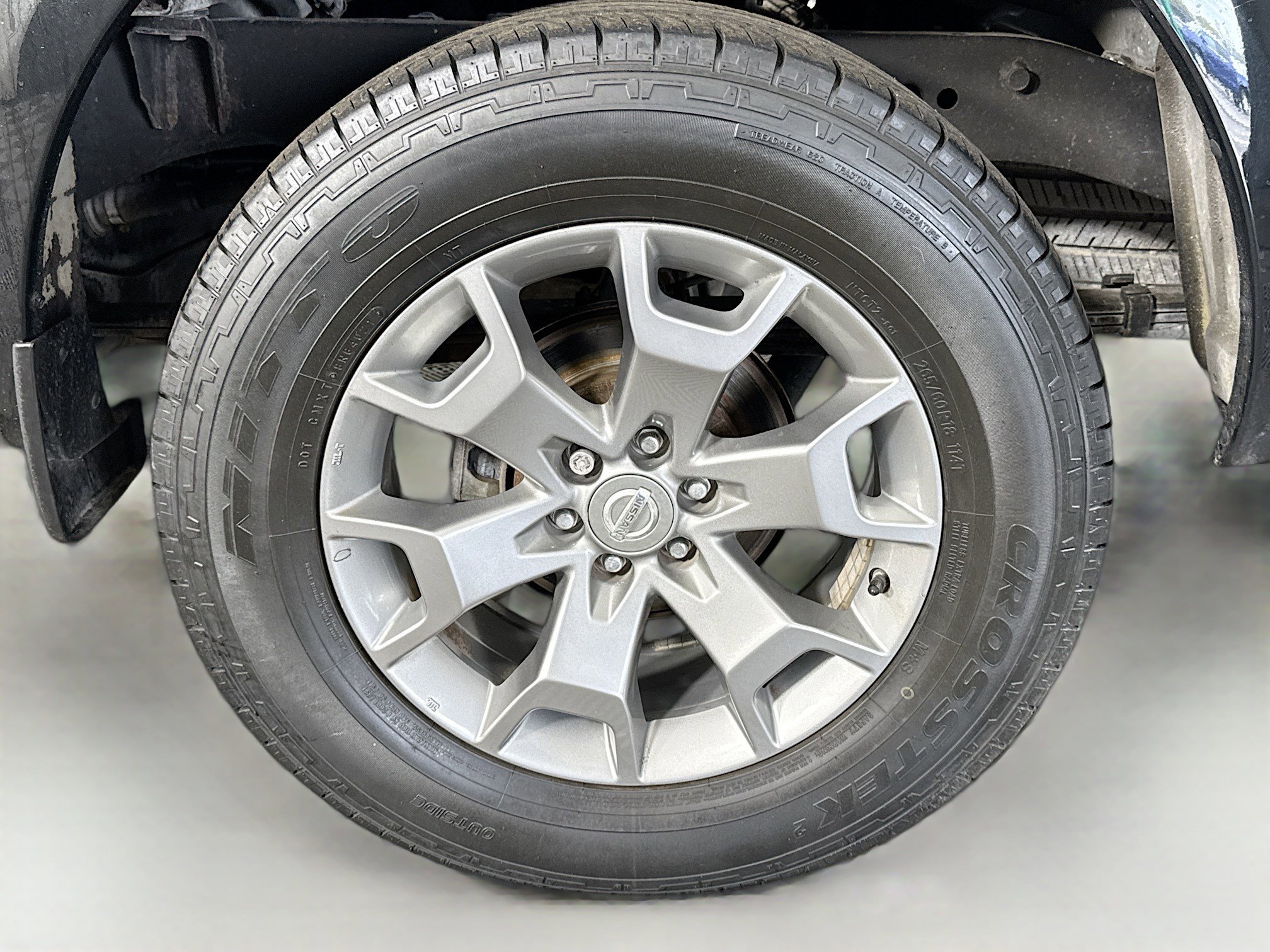 Used 2020 Nissan Frontier SV image 37