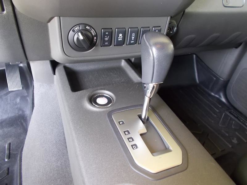 Used 2020 Nissan Frontier PRO-4X w/ Pro-4x Utility Package image 35