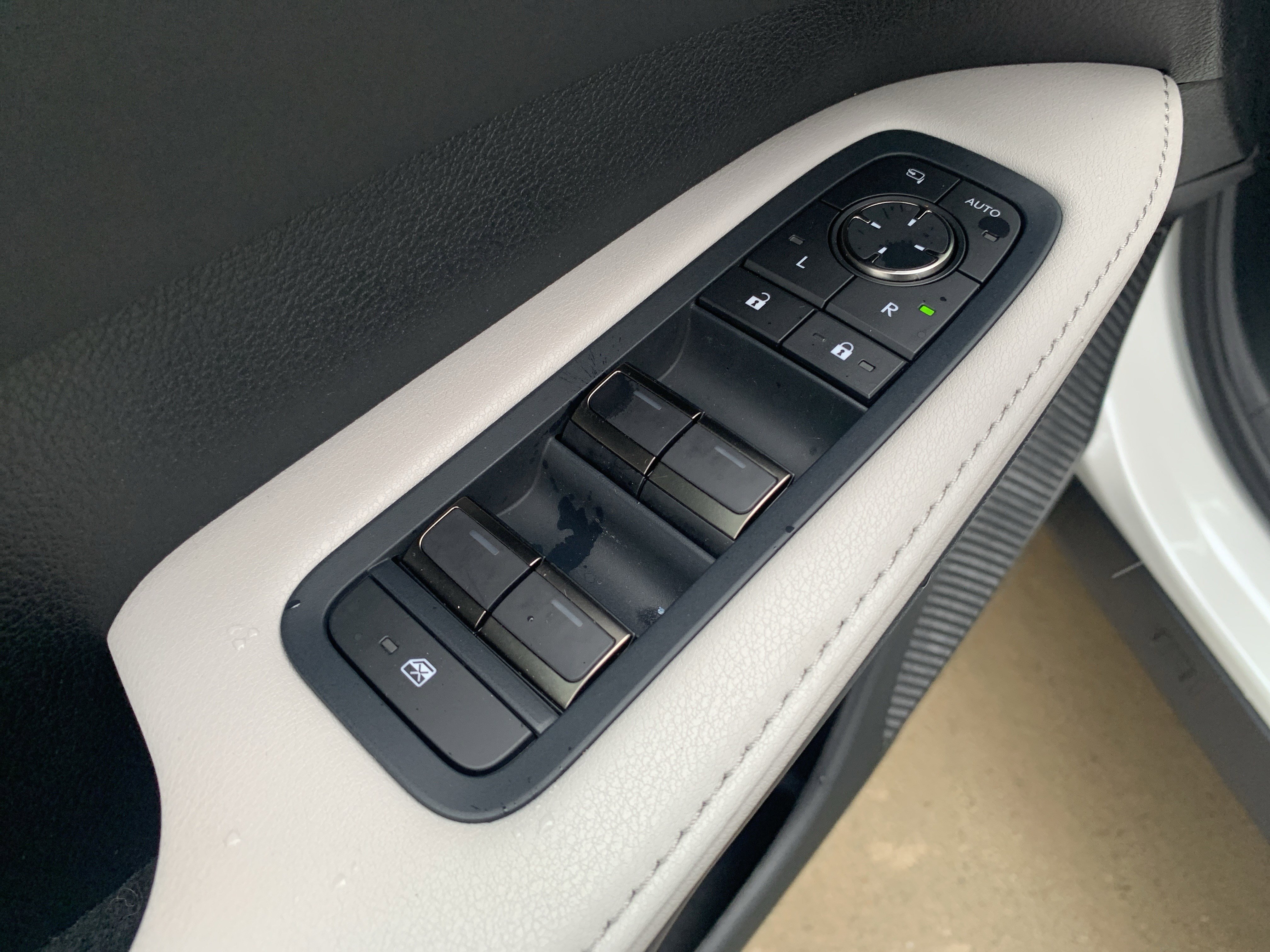 Used 2025 Lexus RX 350 Premium image 15