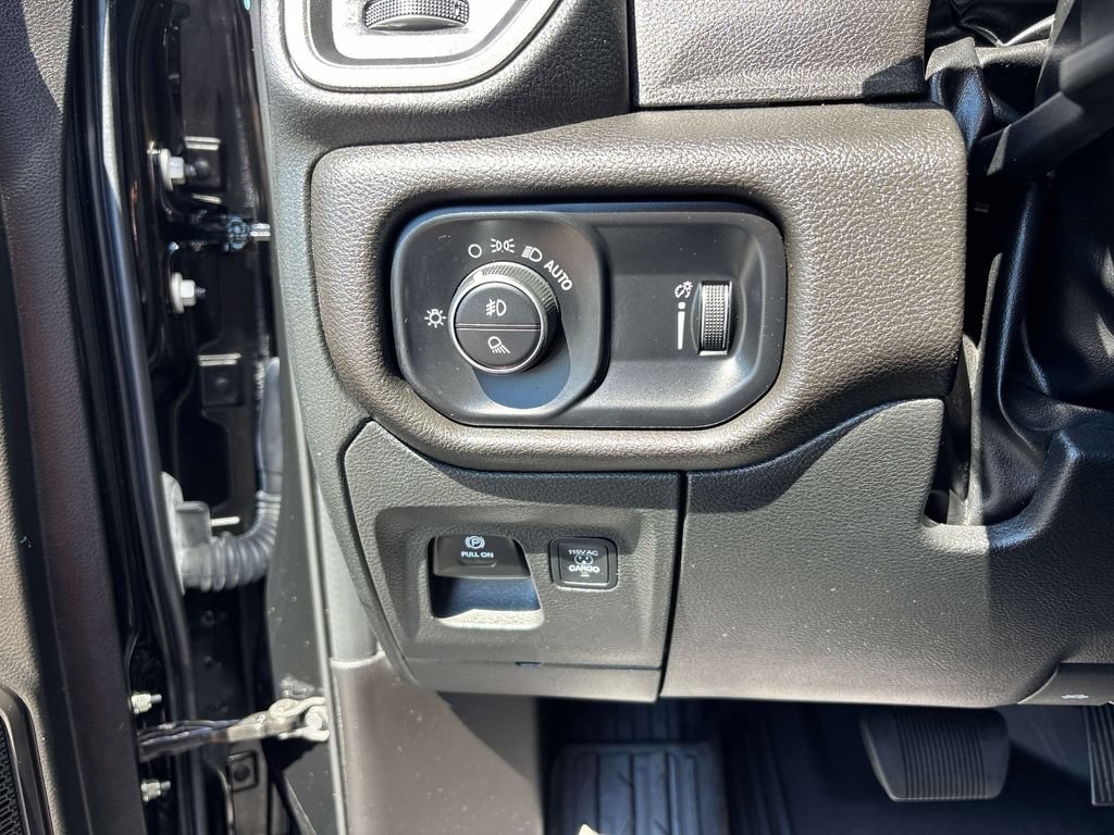 Used 2025 RAM 1500 Tradesman w/ Night Edition AWD/4WD image 21