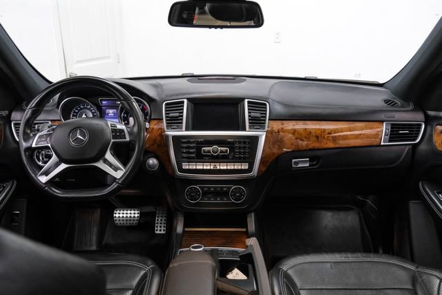 Used 2015 Mercedes-Benz ML 63 AMG 4MATIC w/ Accessory Chrome Package image 12