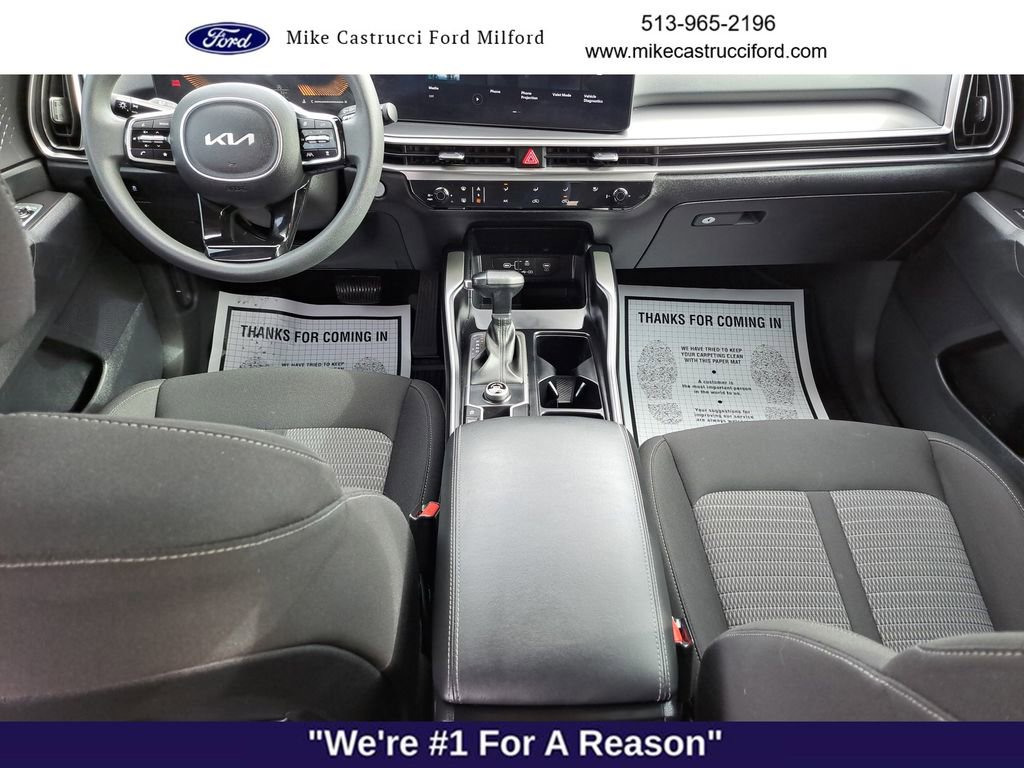Used 2024 Kia Sorento LX image 10