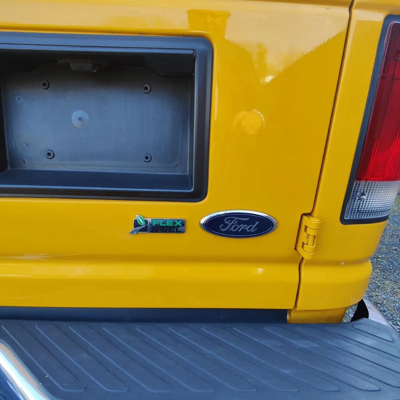 Used 2014 Ford E-250 and Econoline 250 image 15