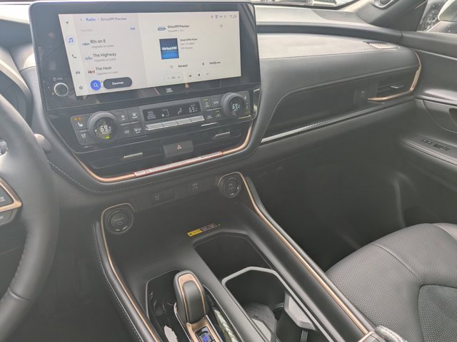 Used 2025 Toyota Grand Highlander AWD Hybrid image 25