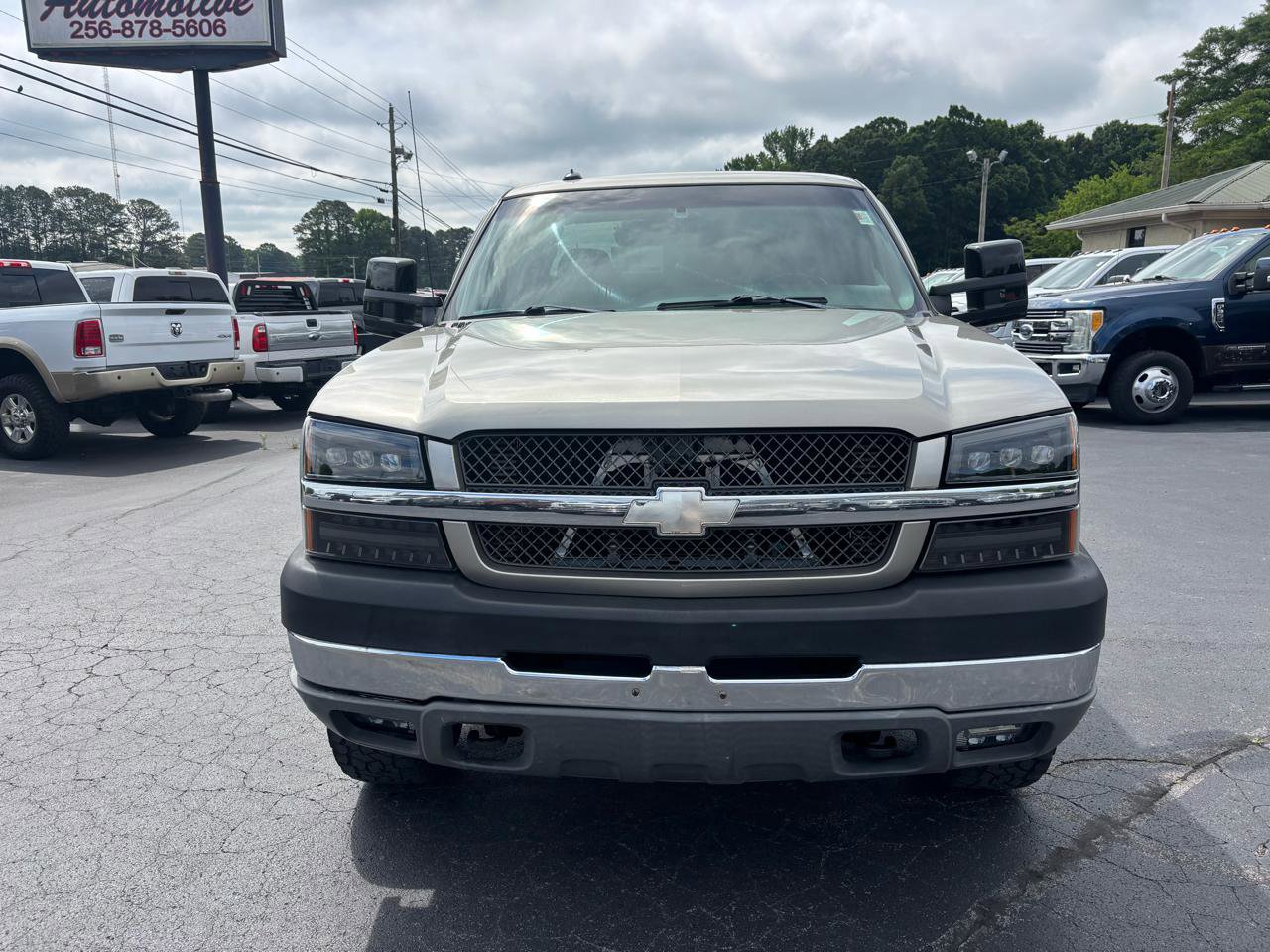Used 2003 Chevrolet Silverado 2500 LS w/ Skid Plate Package AWD/4WD image 2