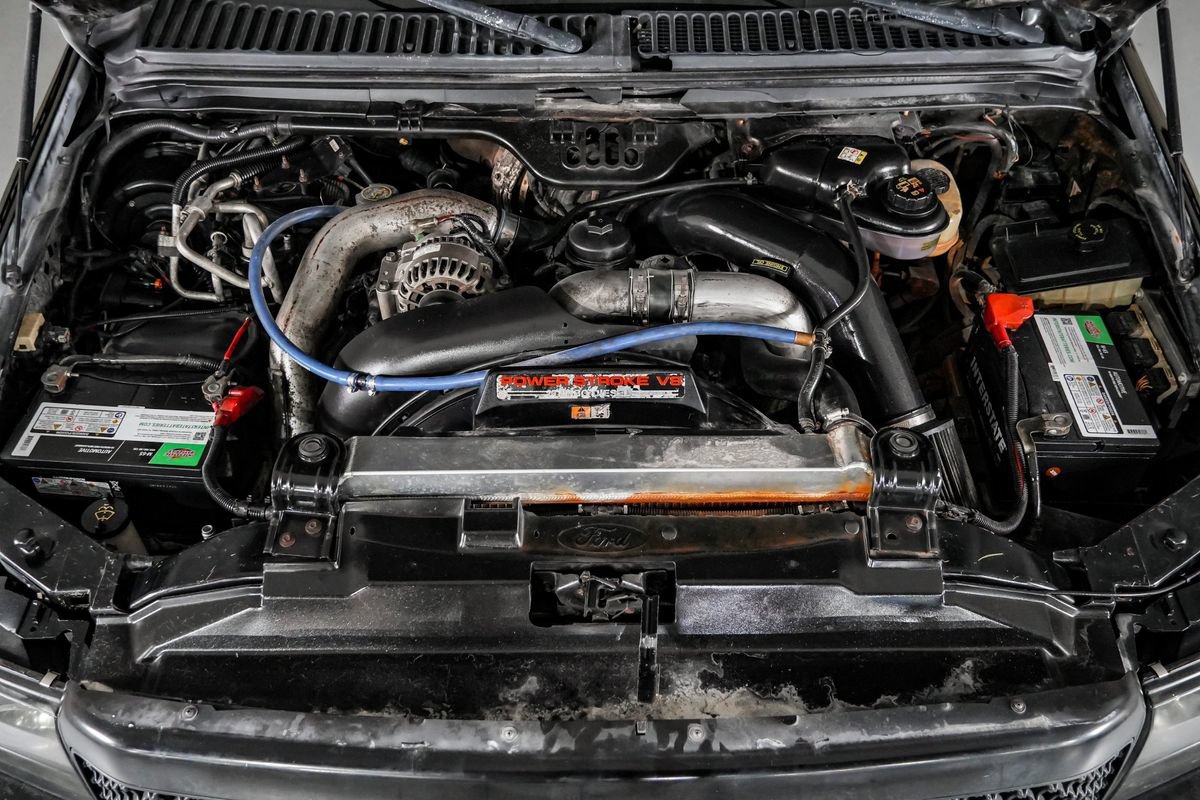 Used 2004 Ford Excursion Limited AWD/4WD image 45