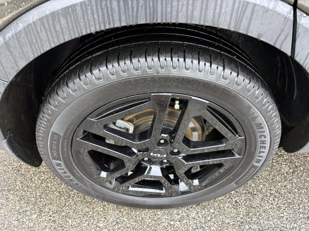 Used 2023 Kia Telluride EX X-Line image 10