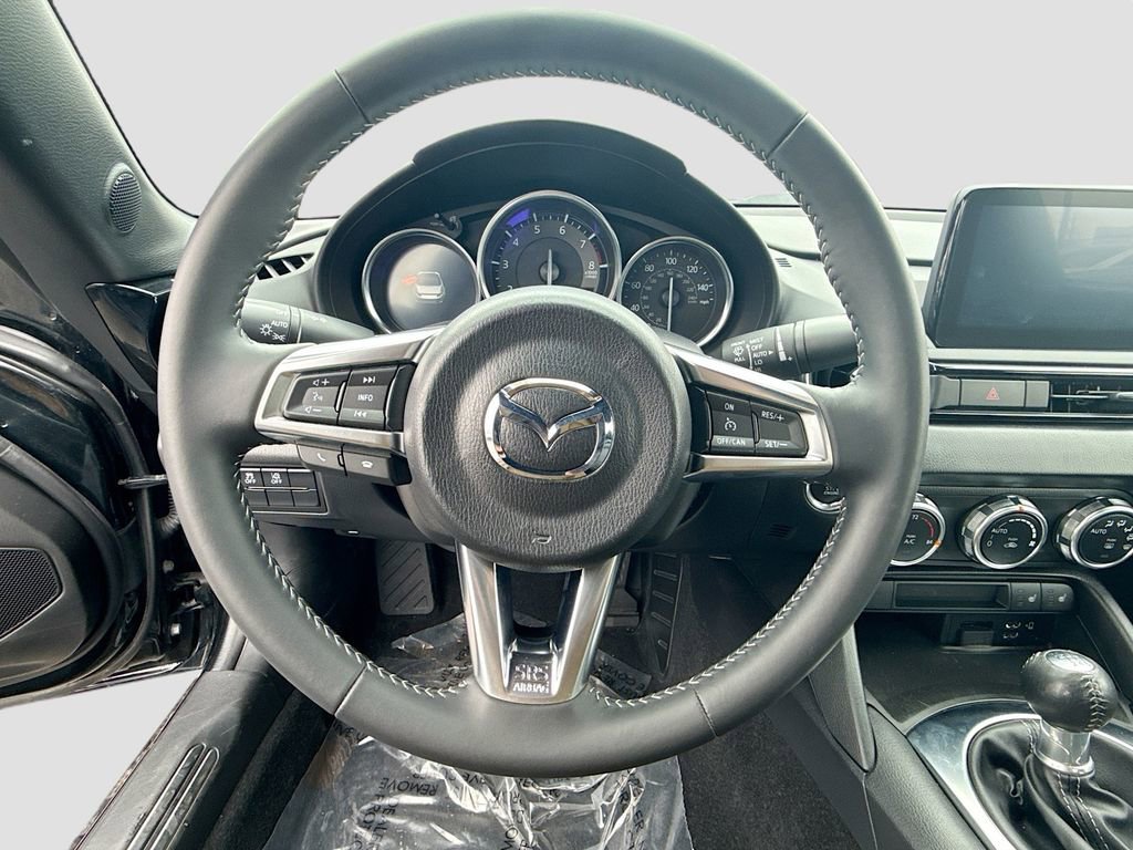 Used 2022 MAZDA MX-5 Miata Grand Touring w/ Weather Package image 13