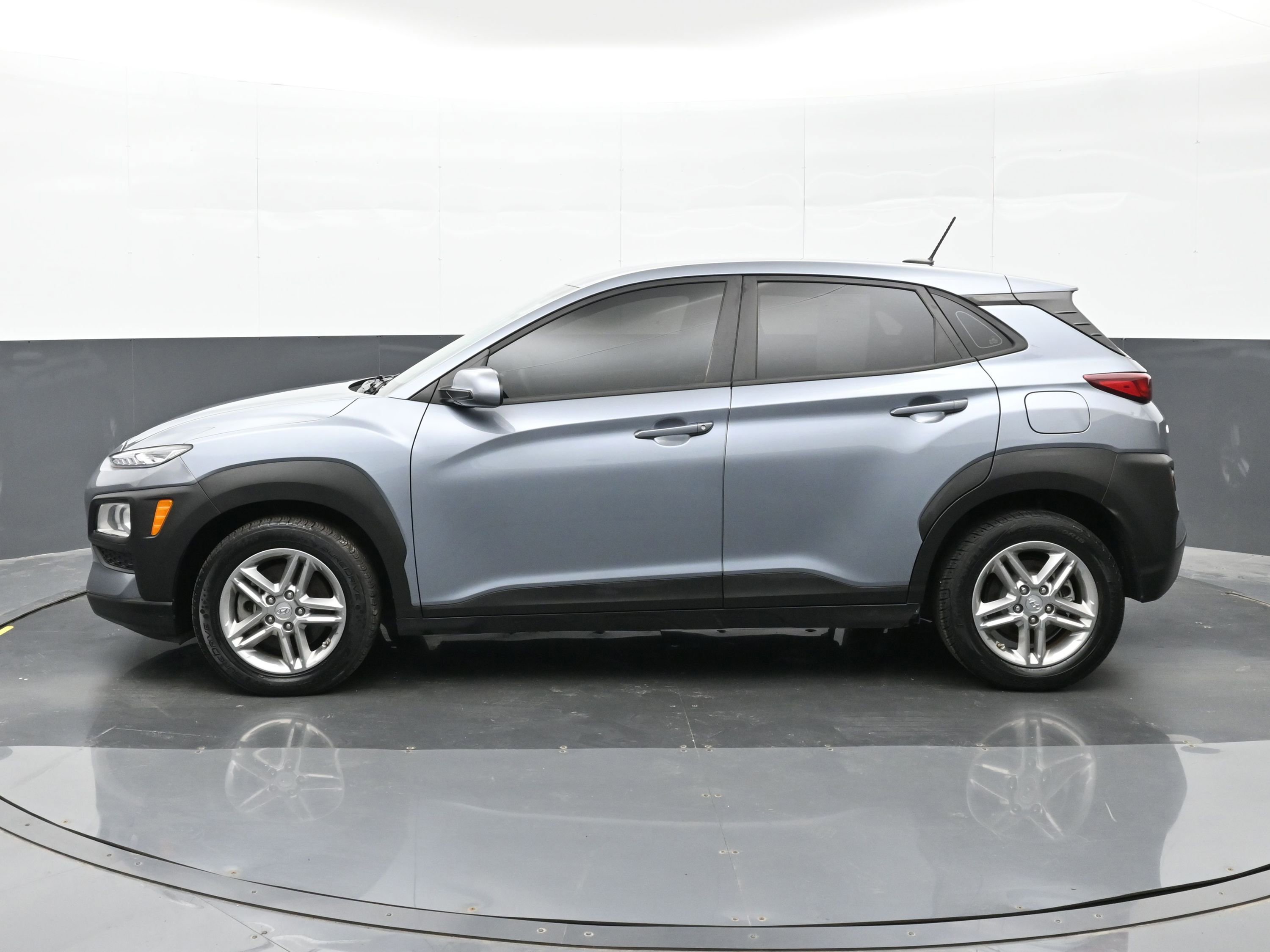 Used 2021 Hyundai Kona SE AWD/4WD image 9