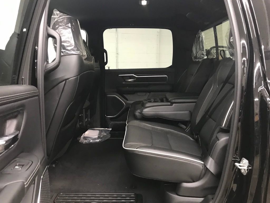 New 2026 RAM 1500 Laramie w/ Sport Appearance Package image 31