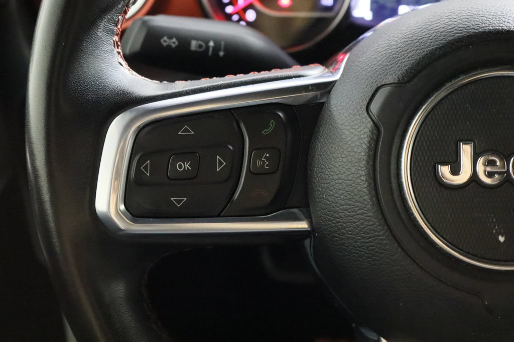 Used 2022 Jeep Wrangler Unlimited Rubicon AWD/4WD image 7