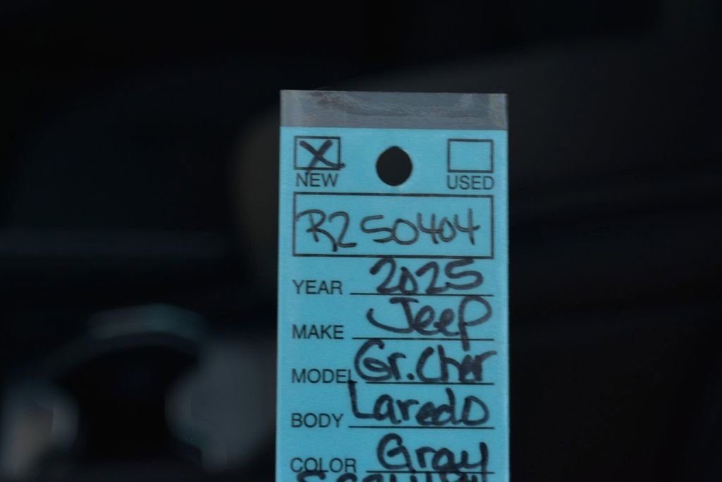 New 2025 Jeep Grand Cherokee Laredo X w/ Luxury Tech Group I image 34