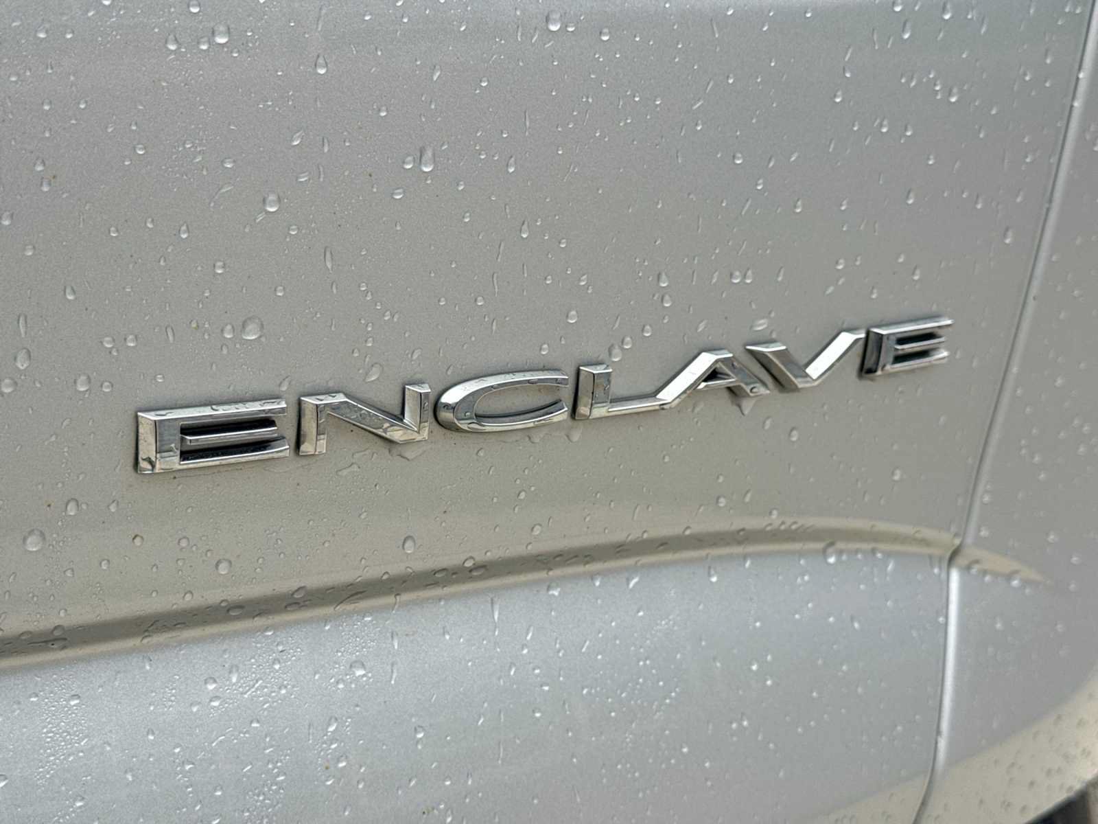 Used 2018 Buick Enclave Essence FWD image 12