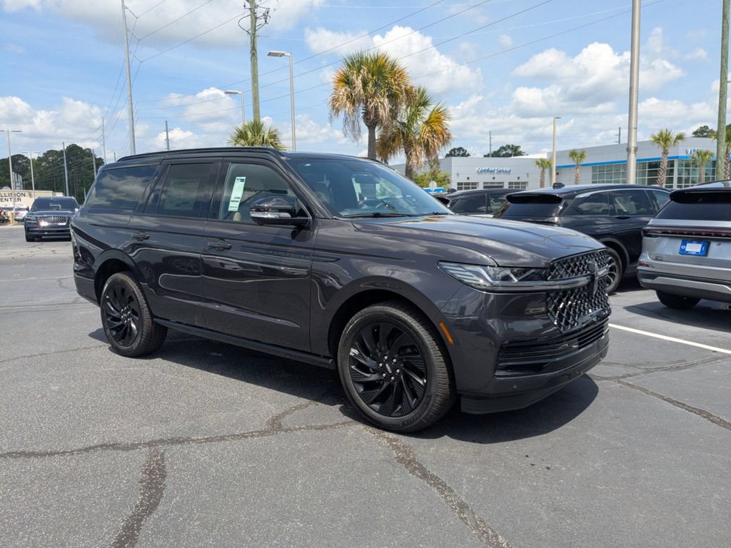 New 2026 Lincoln Navigator Black Label AWD/4WD image 2
