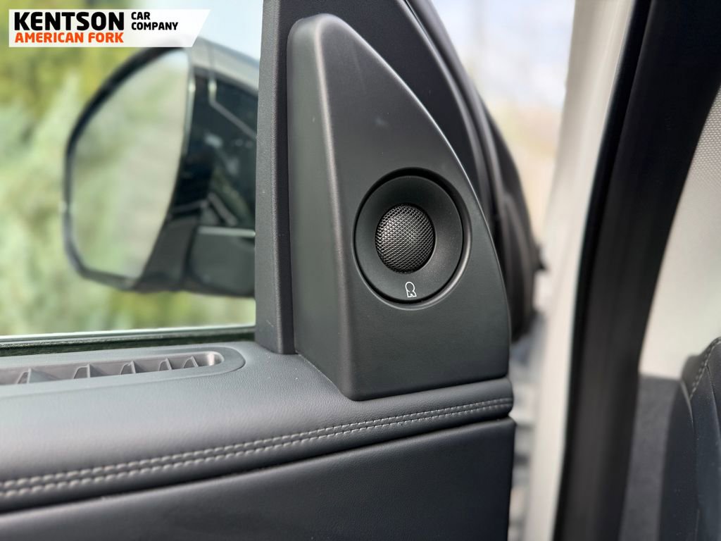 Used 2025 Lincoln Navigator Reserve image 25
