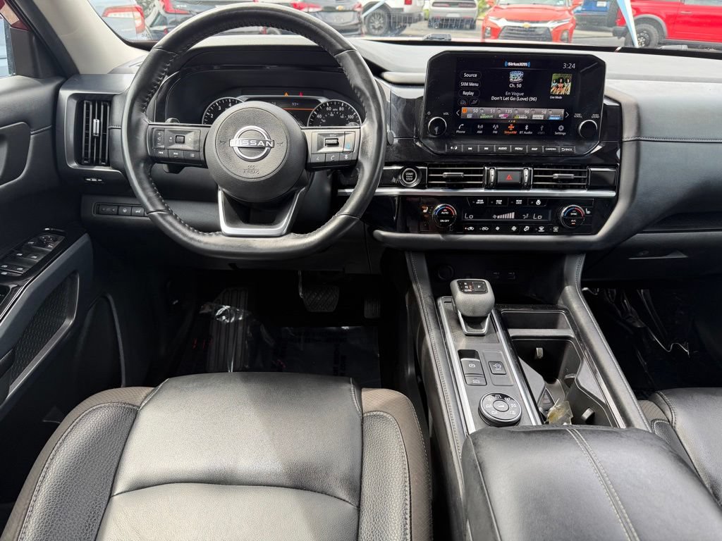 Used 2023 Nissan Pathfinder SL w/ Black Appearance Package AWD/4WD image 15