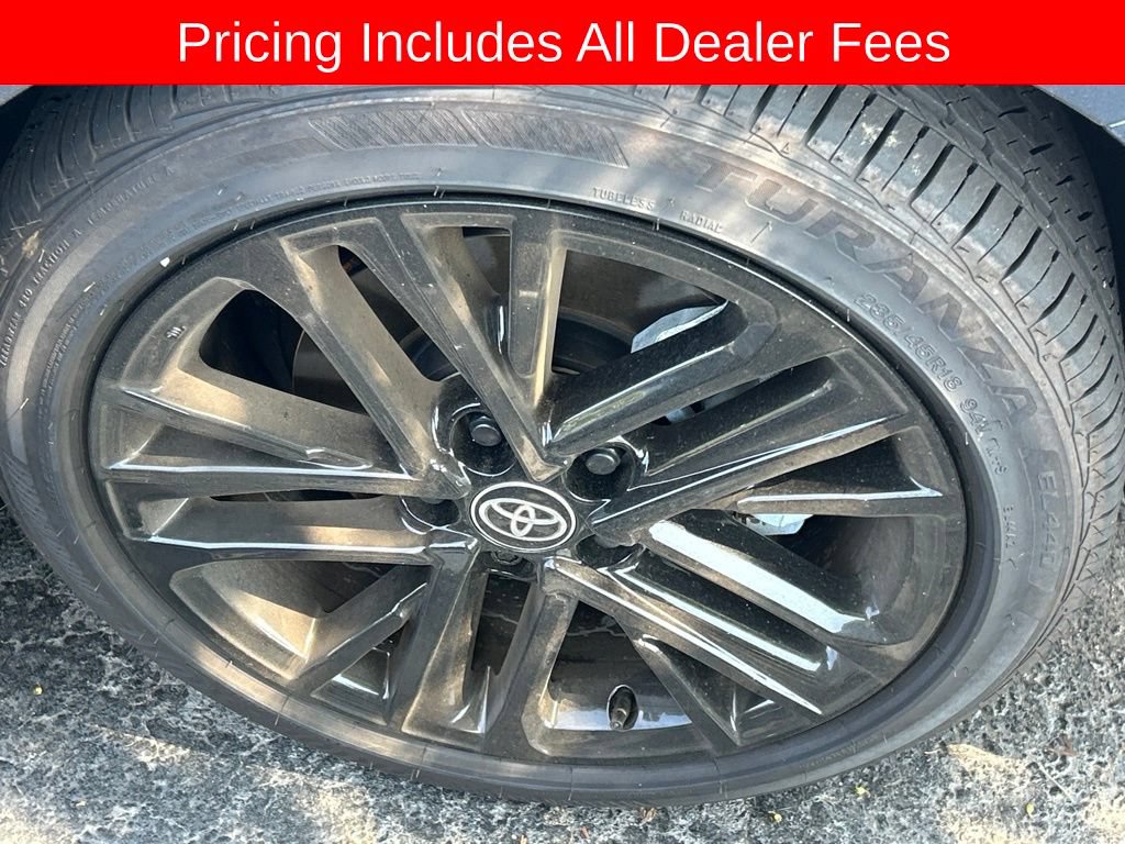 Used 2026 Toyota Camry SE w/ Convenience Package FWD image 2