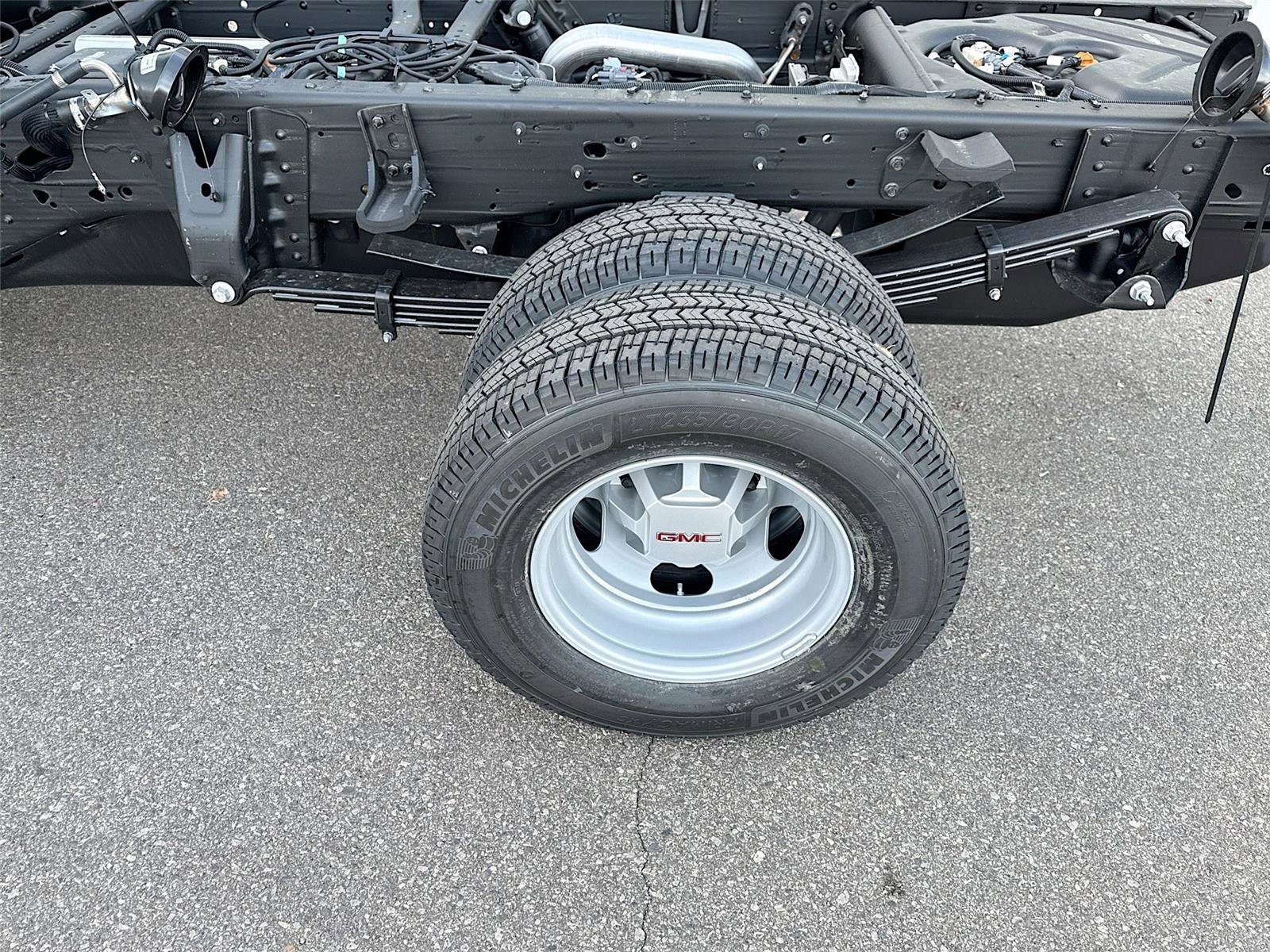 New 2026 GMC Sierra 3500 Pro w/ Convenience Package image 29