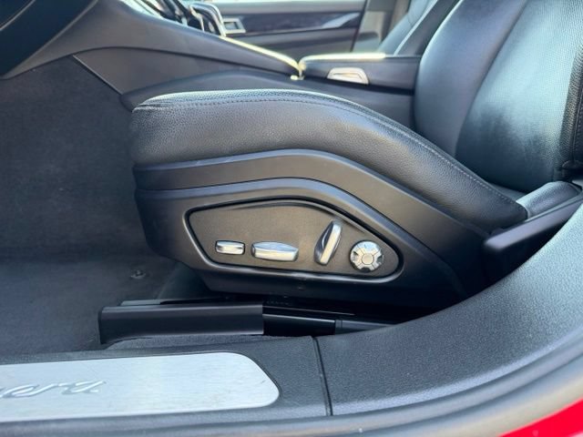 Used 2019 Porsche Panamera 4 AWD/4WD image 10